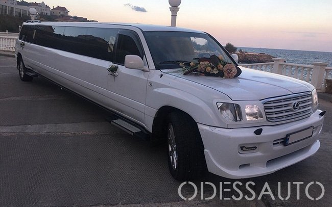 Аренда Лимузин Lexus на свадьбу Одесса